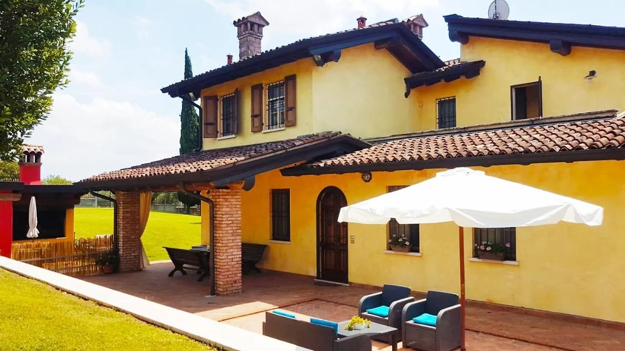 Casa Vacanze Soleluna contacts